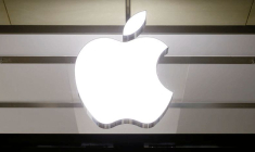 APPLE ANNONCE LE LANCEMENT D'UN IPHONE MOINS CHER QU'À L'ACCOUTUMÉE