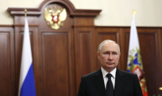 Le président russe Vladimir Poutine prononce un discours télévisé à Moscou