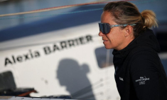 La skipper française Alexia Barrier s'entraîne au large de Brest en vue de la Route du Rhum