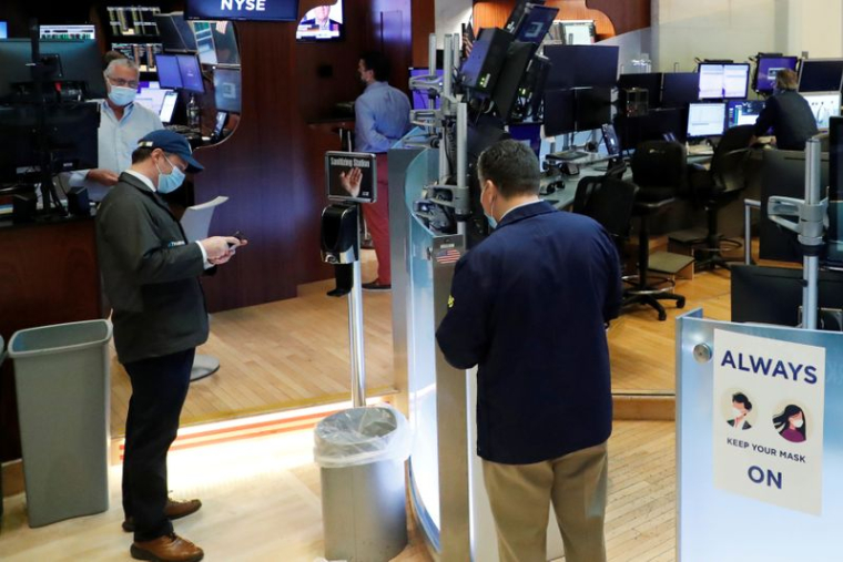 WALL STREET OUVRE EN ORDRE DISPERSÉ