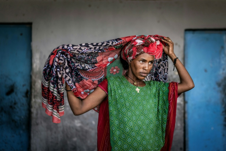 Genet Gebremeskel Gebremariam, migrante éthiopienne de 30 ans, attend le 13 avril à Obock, à Djibouti, de rentrer en Ethiopie ( AFP / Luis TATO )