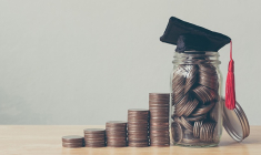 En matière d'éducation financière les Français peuvent mieux faire pour leurs placements.(Crédits:Adobe Stock)