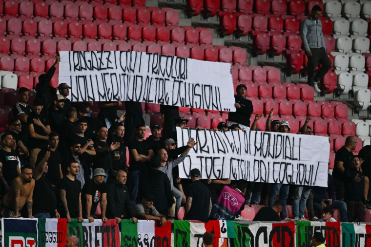 L’action symbolique des supporters italiens pour dénoncer le génocide en Palestine