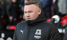 Après quelques mois, Wayne Rooney quitte déjà Plymouth Argyle