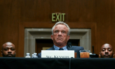 Le ministre de la Santé Robert Kennedy Jr., lors d'une audition au Sénat, à Washington aux Etats-Unis, le 14 mai 2025 ( AFP / Jim WATSON )