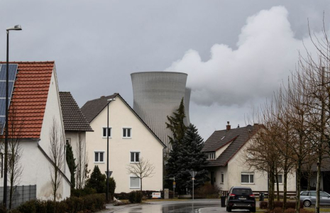 NUCLÉAIRE: L'ALLEMAGNE VA FERMER TROIS DE SES SIX DERNIÈRES CENTRALES