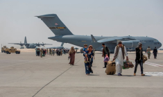 MOINS DE 1.400 PERSONNES ÉVACUÉES D'AFGHANISTAN ENCORE AU QATAR, SELON UN GÉNÉRAL AMÉRICAIN