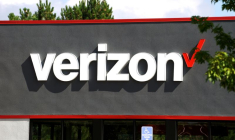 VERIZON BAT LES ESTIMATIONS DE RECRUTEMENT D'ABONNÉS AU T2