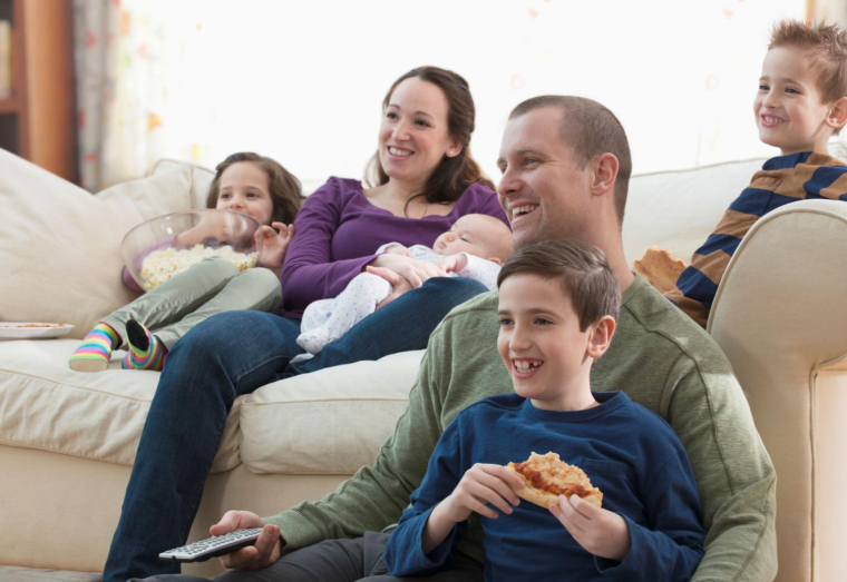 Dans une famille recomposée, intégrer les beaux-enfants à la succession nécessite des stratégies fiscales spécifiques.