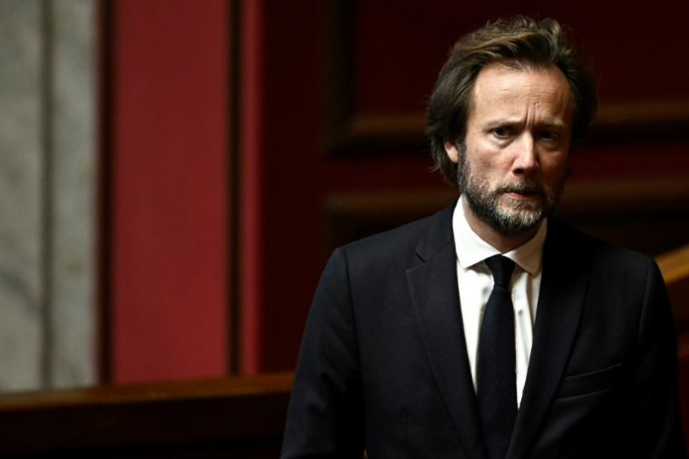 Le patron des députés PS Boris Vallaud à l'Assemblée nationale à Paris le 10 décembre 2025 ( AFP / JULIEN DE ROSA )