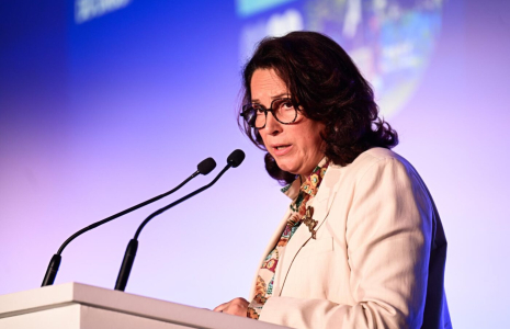 La ministre ouverte à un Mondial organisé par la France et l'Allemagne