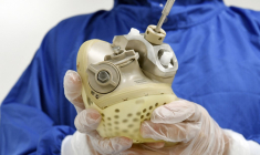 ( AFP / BERTRAND GUAY )