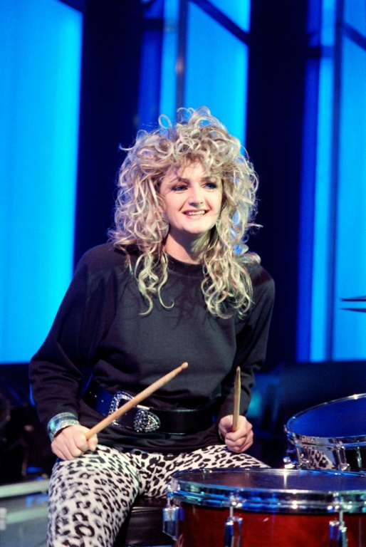 La chanteuse britannique Bonnie Tyler en concert à Paris, le 2 mars 1988 ( AFP / GEORGES BENDRIHEM )