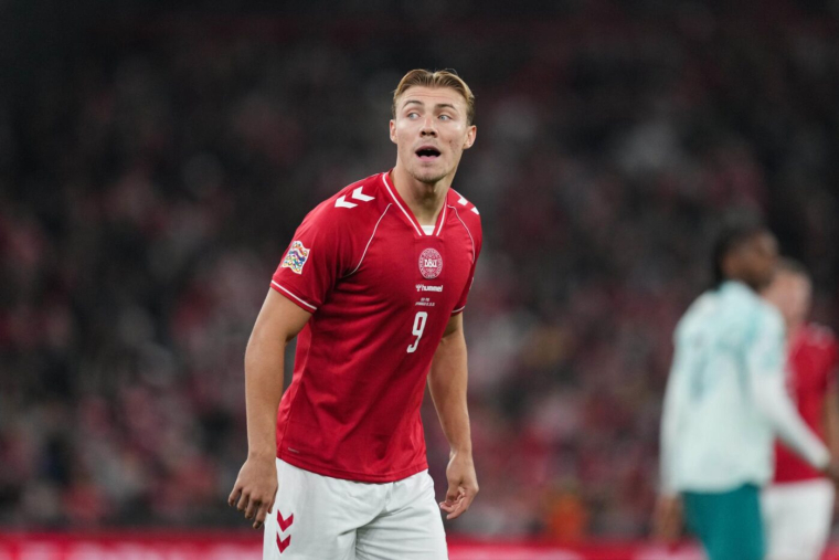 Un Danois célèbre comme Cristiano Ronaldo et repousse Jorge Jesus