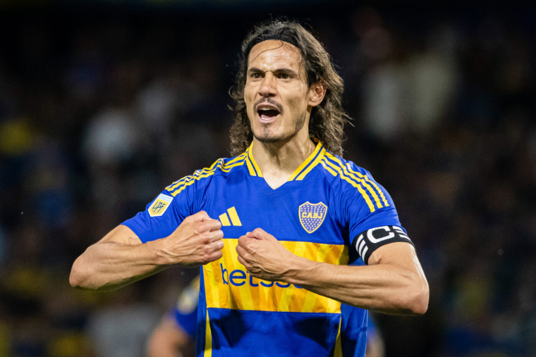 Cavani manque un pénalty contre Keylor Navas