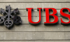 SUISSE: LA BNS SALUE LE RENFORCEMENT DES FONDS PROPRES D'UBS ET CS