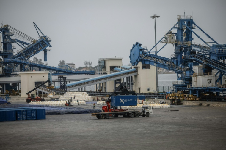 Le terminal dédié aux minerais au port de Lobito, en Angola, le 22 avril 2026 ( AFP / Phill Magakoe )