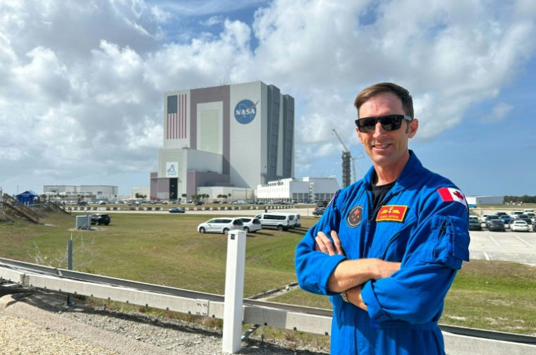 L'astronaute canadien Joshua Kutryk au Centre spatial Kennedy, à Cap Canaveral, le 30 mars 2026 en Floride ( AFP / Charlotte CAUSIT )