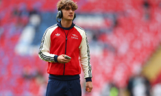 Un ancien wonderkid conseille à Max Dowman de ne pas aller à la Coupe du monde