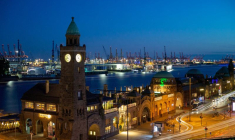 Une vue générale du port de Hambourg