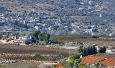 La trêve au Liban fragilisée par des frappes israéliennes et des tirs du Hezbollah