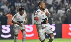 Neymar signe un retour tonitruant avec Santos