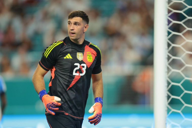 Emiliano Martínez déclassé par Unai Emery à Aston Villa