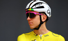 Le maillot jaune du Tour de France Tadej Pogacar