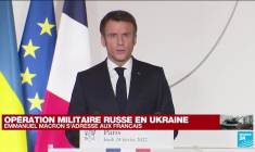 REPLAY - Emmanuel Macron s'exprime sur l'opération militaire russe en Ukraine