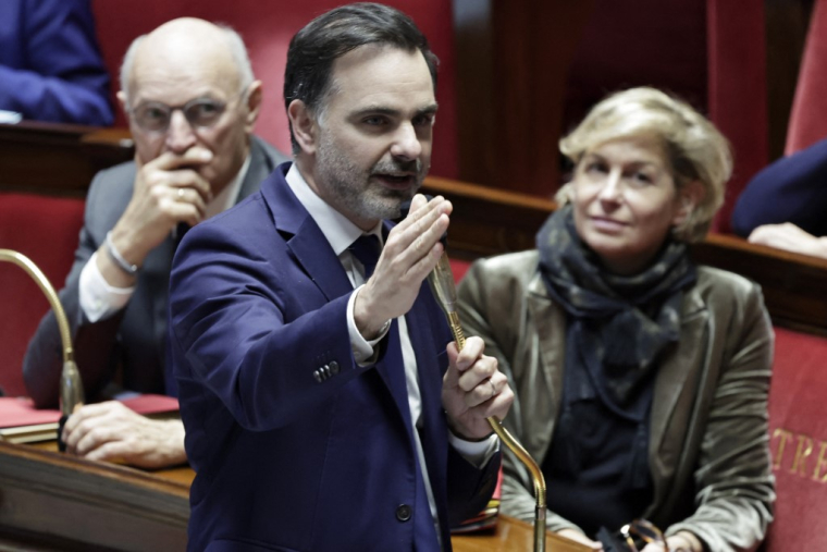 Laurent Saint-Martin à Paris, le 30 octobre 2024. ( AFP / STEPHANE DE SAKUTIN )