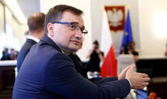 LA POLOGNE NE DOIT PAS RESTER DANS L'UE À TOUT PRIX, SELON UN MINISTRE