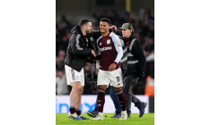 Aston Villa s'offre le scalp de Chelsea et poursuit sa folle série