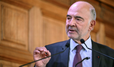 Pierre Moscovici, premier président de la Cour des Comptes, le 6 novembre 2025 à Paris. ( AFP / Bertrand GUAY )