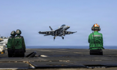 Un avion de chasse américain sur le porte-avions Abraham Lincoln, le 26 mai 2026 ( US NAVY / - )