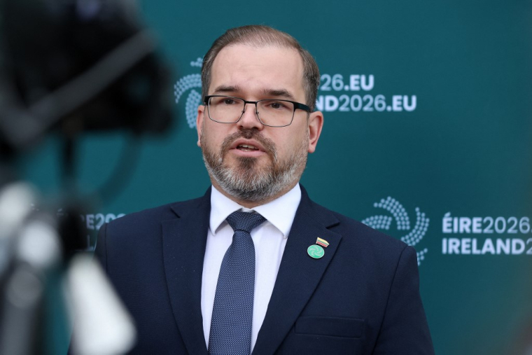 Robertas Kaunas, le ministre lituanien de la Défense, à Wicklow, en Irlande, le 1er septembre 2026. ( AFP / PAUL FAITH )