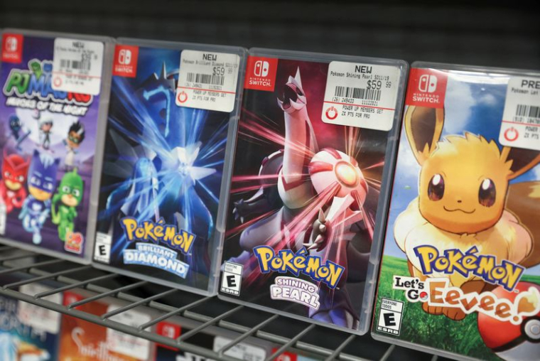 Photo d'archives de jeux Pokemon dans un GameStop à Manhattan, New York