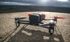 OPA sur Parrot. Le titre est suspendu de cotation (Flickr Caradec)