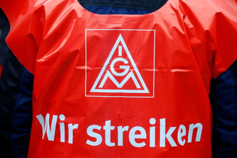 LE MOUVEMENT DE GRÈVE S'ÉTEND DANS L'INDUSTRIE ALLEMANDE