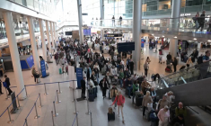 L'aéroport de Copenhague rouvre plusieurs heures après le survol de drones d'origine inconnue