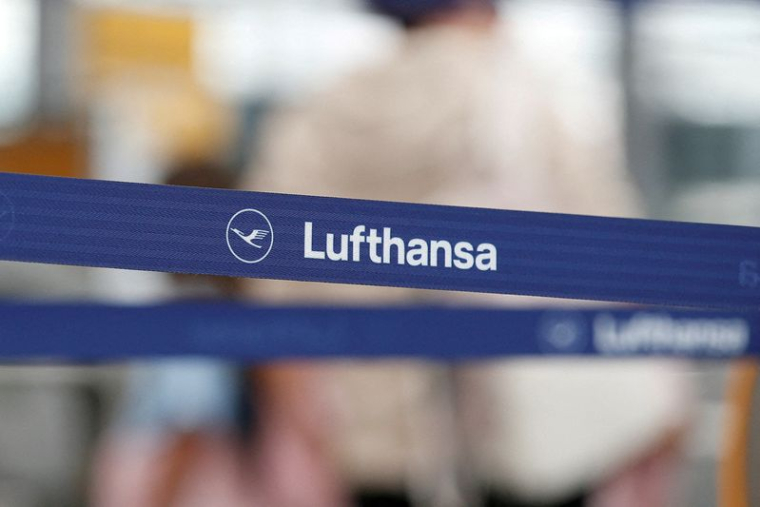 LUFTHANSA VEUT LIMITER L'IMPACT DE LA GRÈVE DES PILOTES PRÉVUE VENDREDI