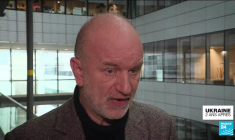 Troupes occidentales en Ukraine : E. Macron ne l'exclut pas, Olaf Scholz le contredit