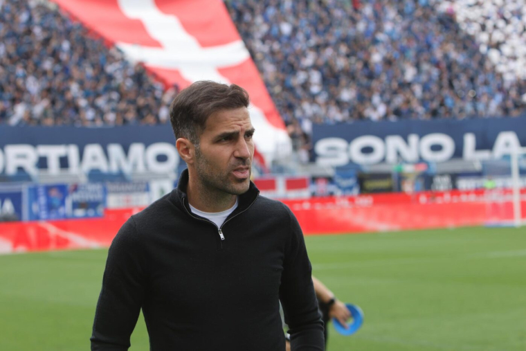 Le match amical entre Côme et le Betis tourne à la bagarre générale