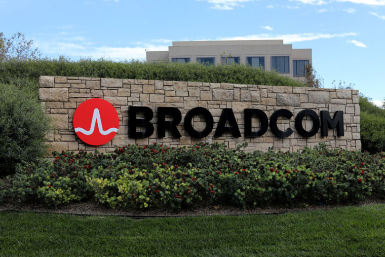 BROADCOM EN DISCUSSIONS AVANCÉES POUR RACHETER SYMANTEC