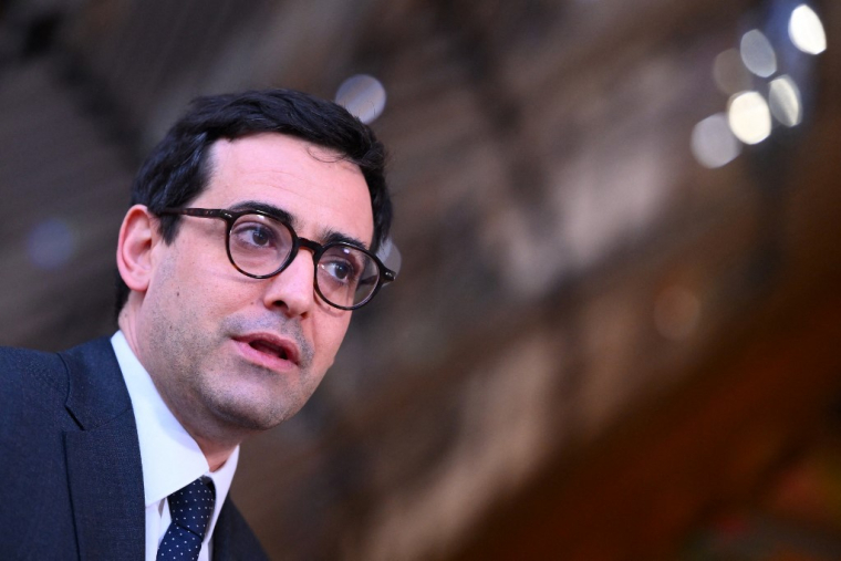 Stephane Sejourne, à Bruxelles, le 18 février 2025 ( AFP / JOHN THYS )