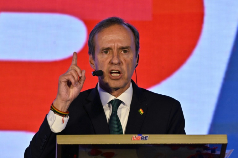 Jorge "Tuto"Quiroga Ramirez, ancien présidentet candidat à la présidence de la coalition "Alianza Libre" (Alliance libre), s'adresse à ses partisans après les résultats de l'élection présidentielle à La Paz: le 17 août 2025 en Bolivie ( AFP / Aizar RALDES )