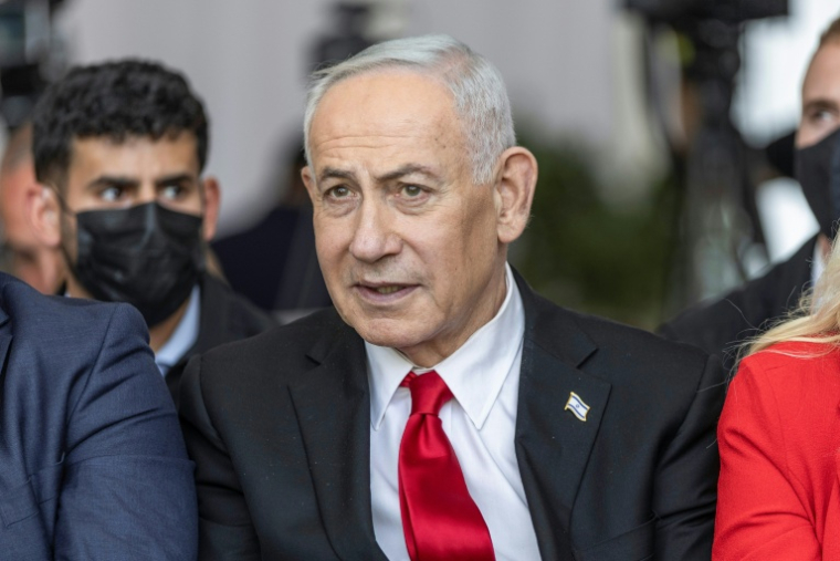 Le Premier ministre israélien Benjamin Netanyahu assiste à une cérémonie à Jérusalem-Est, près de la barrière de séparation avec la ville de Ramallah, en Cisjordanie occupée par Israël, le 5 juillet 2026 ( AFP / ilia YEFIMOVICH )