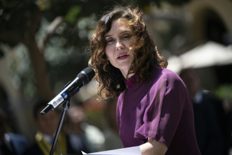 La présidente de la région de Madrid, Isabel Diaz Ayuso, prend la parole lors d'une cérémonie à Lima, le 18 janvier 2025 ( AFP / Ernesto BENAVIDES )