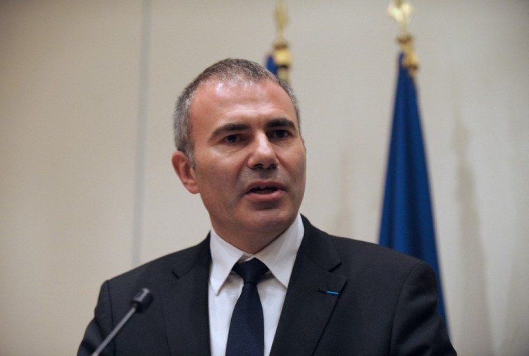 Le médiateur des entreprises, Pierre Pélouzet, à Paris, le 18 décembre 2012. ( AFP / ERIC PIERMONT )