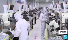 La Chine "très inquiète" du conflit en Ukraine, prône "le dialogue"