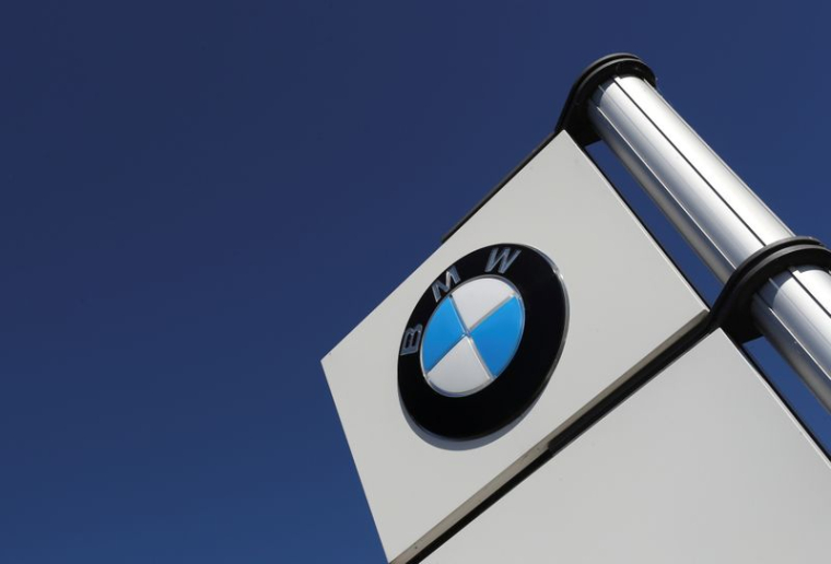 BMW, ÉPARGNÉ PAR LA PÉNURIE DE PUCES, CONFIRME SES PERSPECTIVES POUR 2021